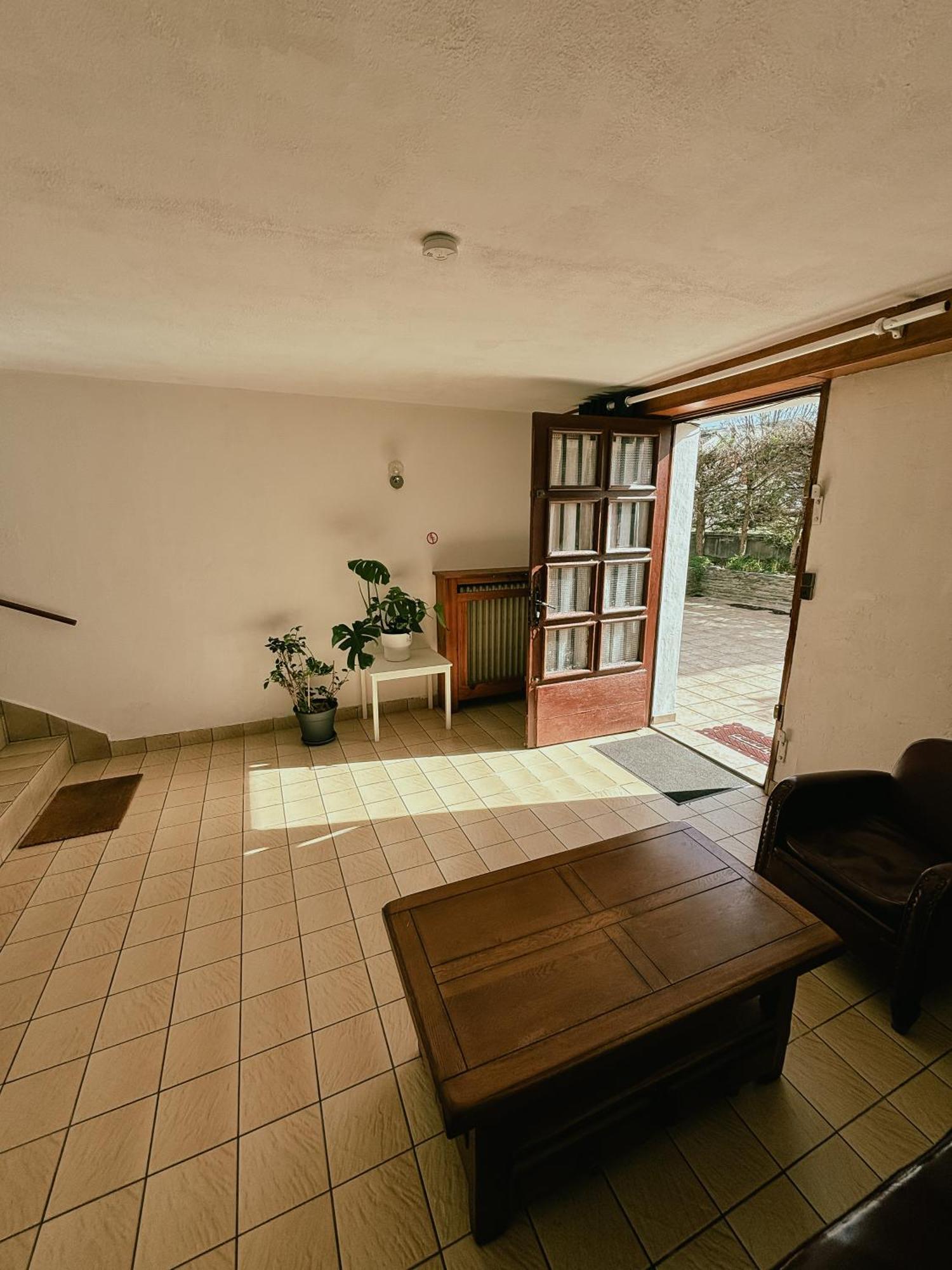 Duplex Avec Jardin - Proche Paris - Disneyland - Rer - 诺伊斯·勒·格兰德 外观 照片